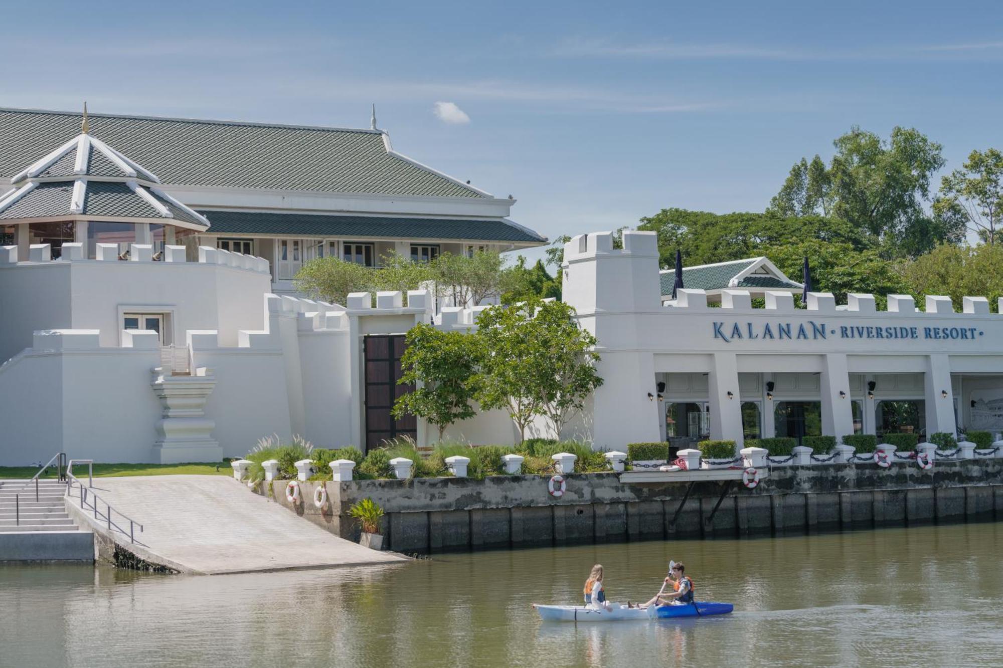 Kalanan Riverside Resort Nonthaburi Extérieur photo