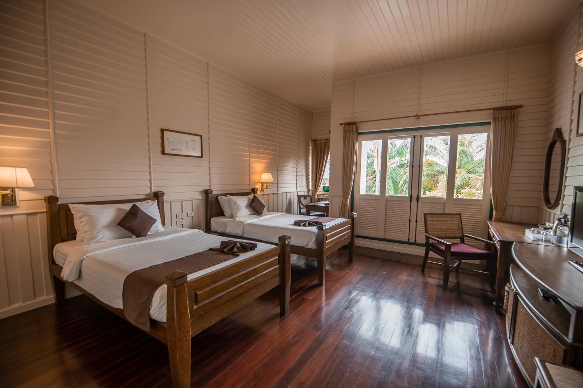 Kalanan Riverside Resort Nonthaburi Extérieur photo